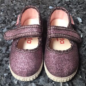 Cienta Sparkly Mary Janes in Rosa